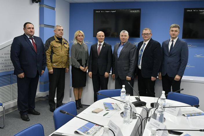 Круглый стол "Производительность труда и поддержка занятости"