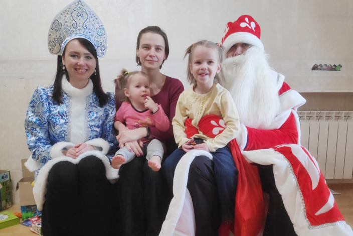 Поздравление детей сотрудников с Новым 2020 годом